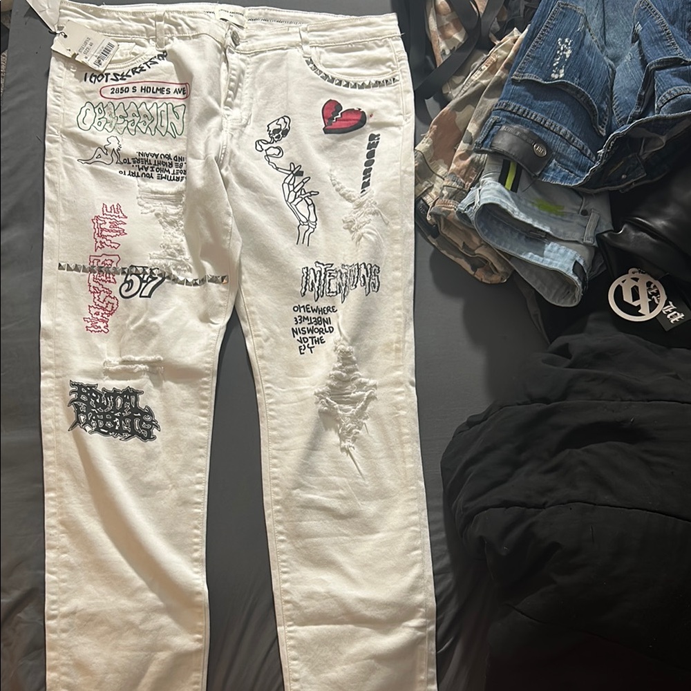 White Graphic Men Jeans